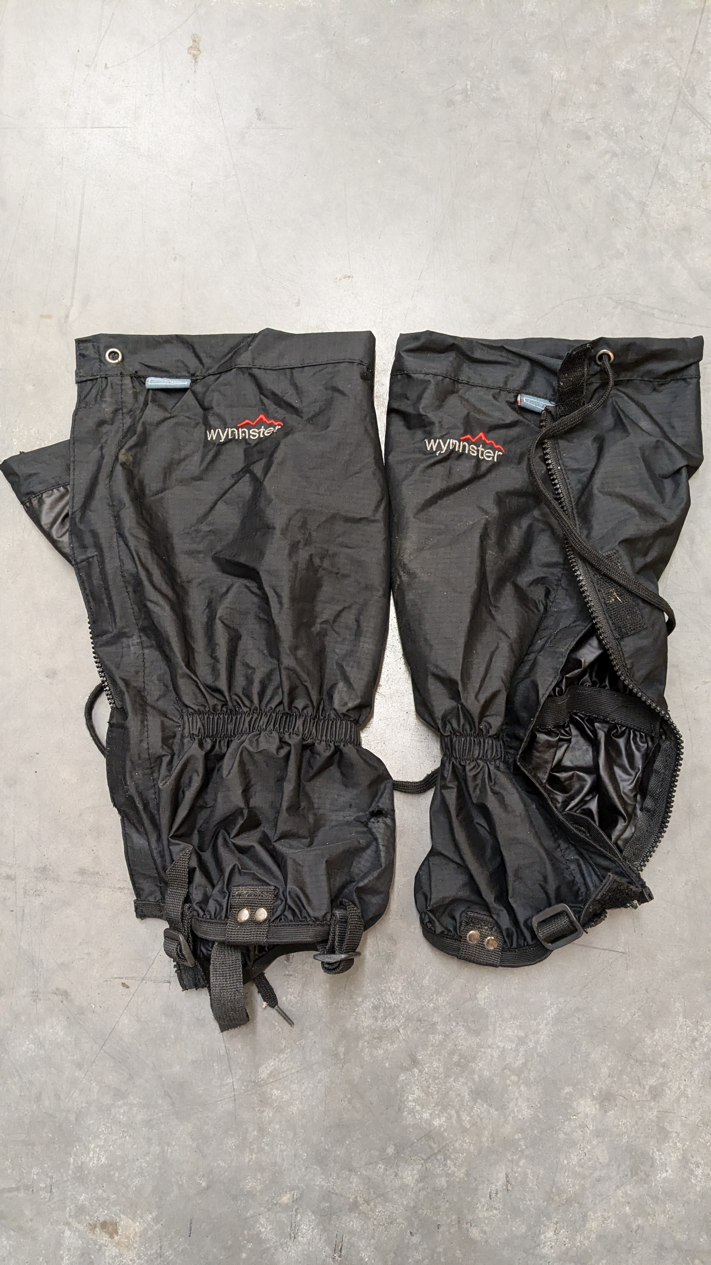 An image of a pair of gaiters